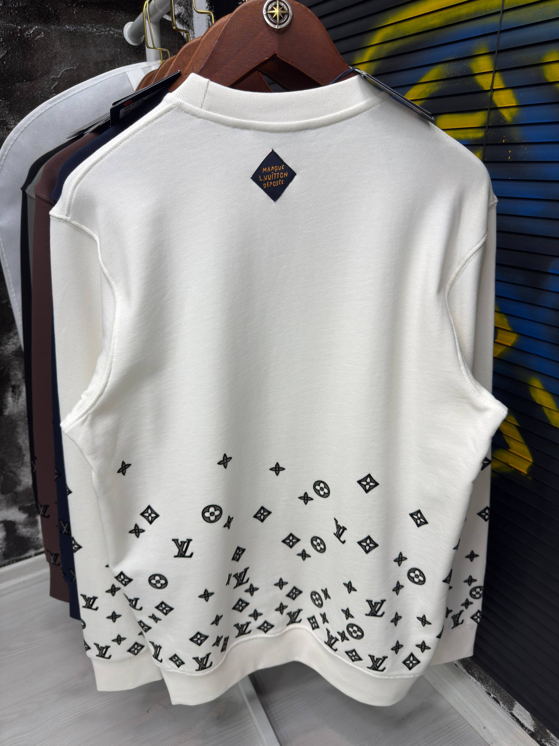 Hoodie white  louis Vuitton - LV 1667