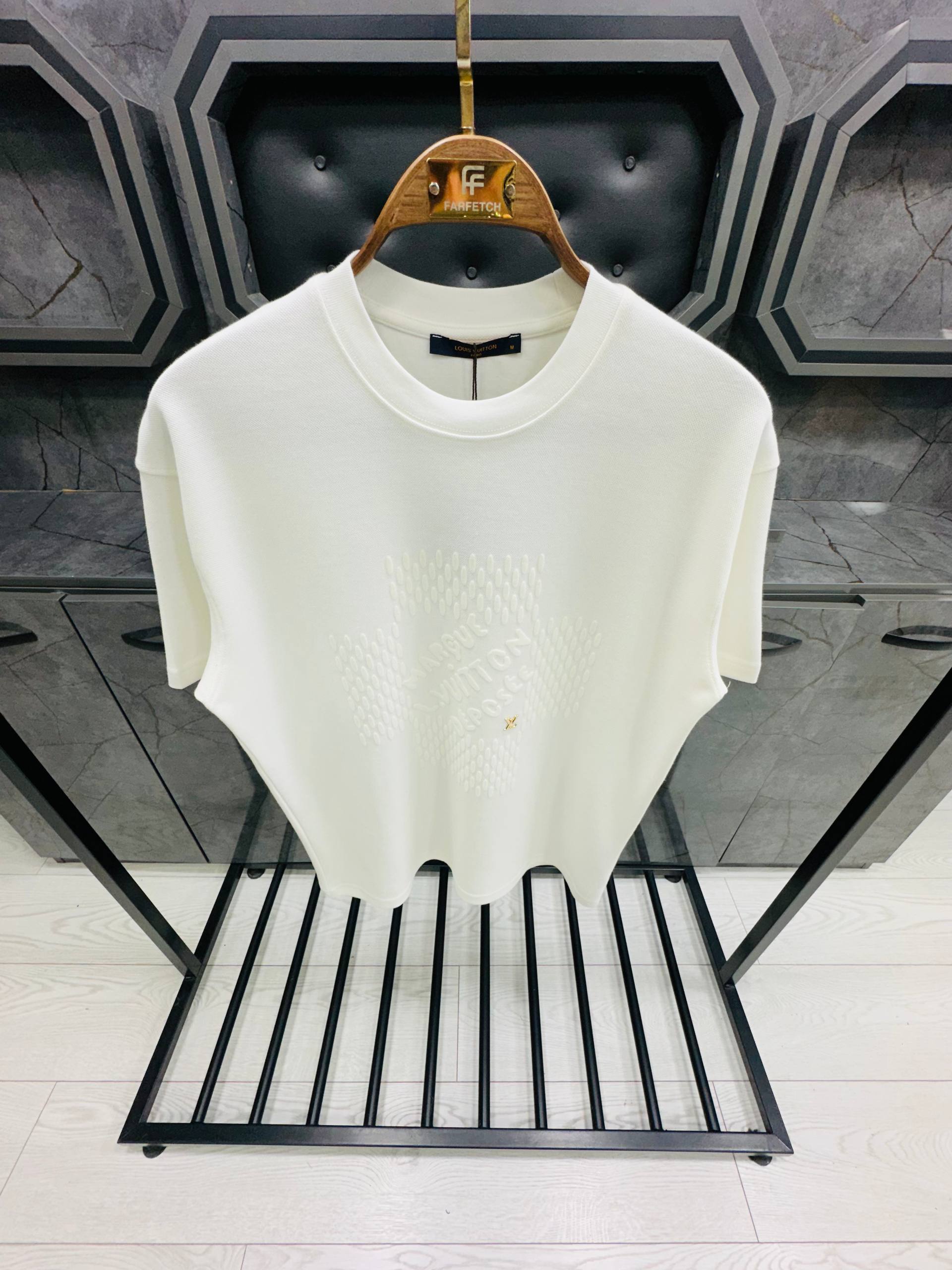 Louis Vuitton - LV060