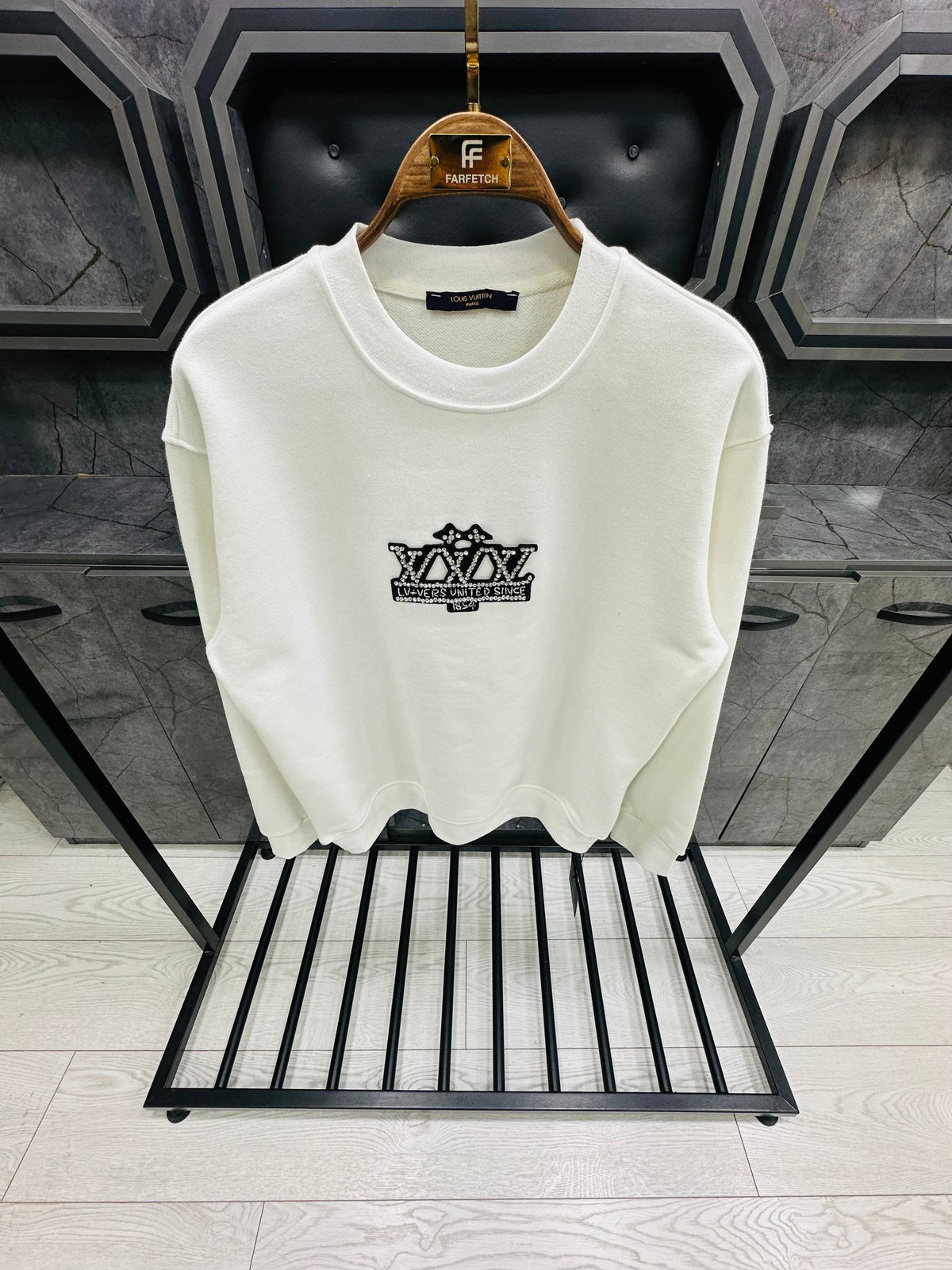 Luis Vuitton- LV002