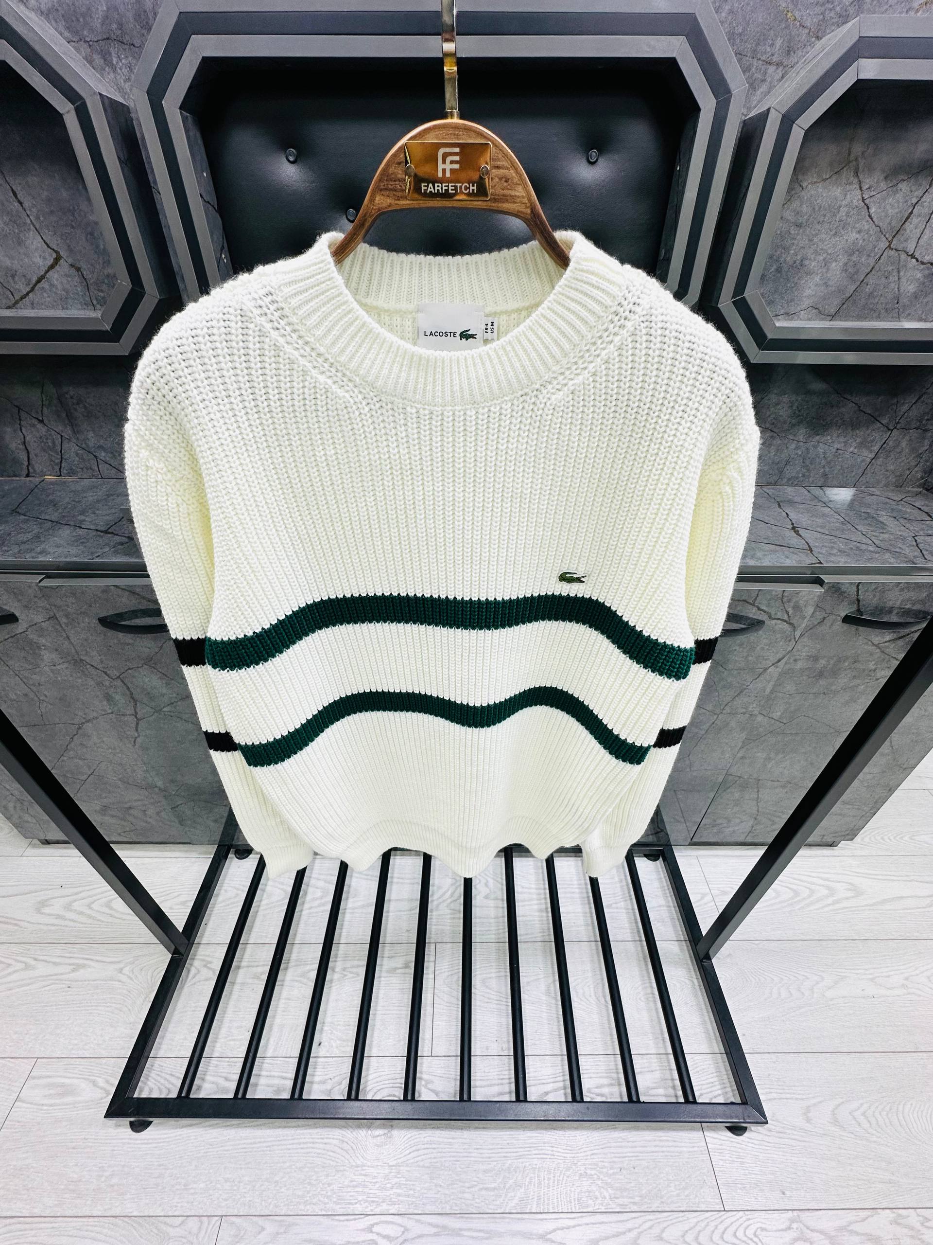 Lacoste- LS001