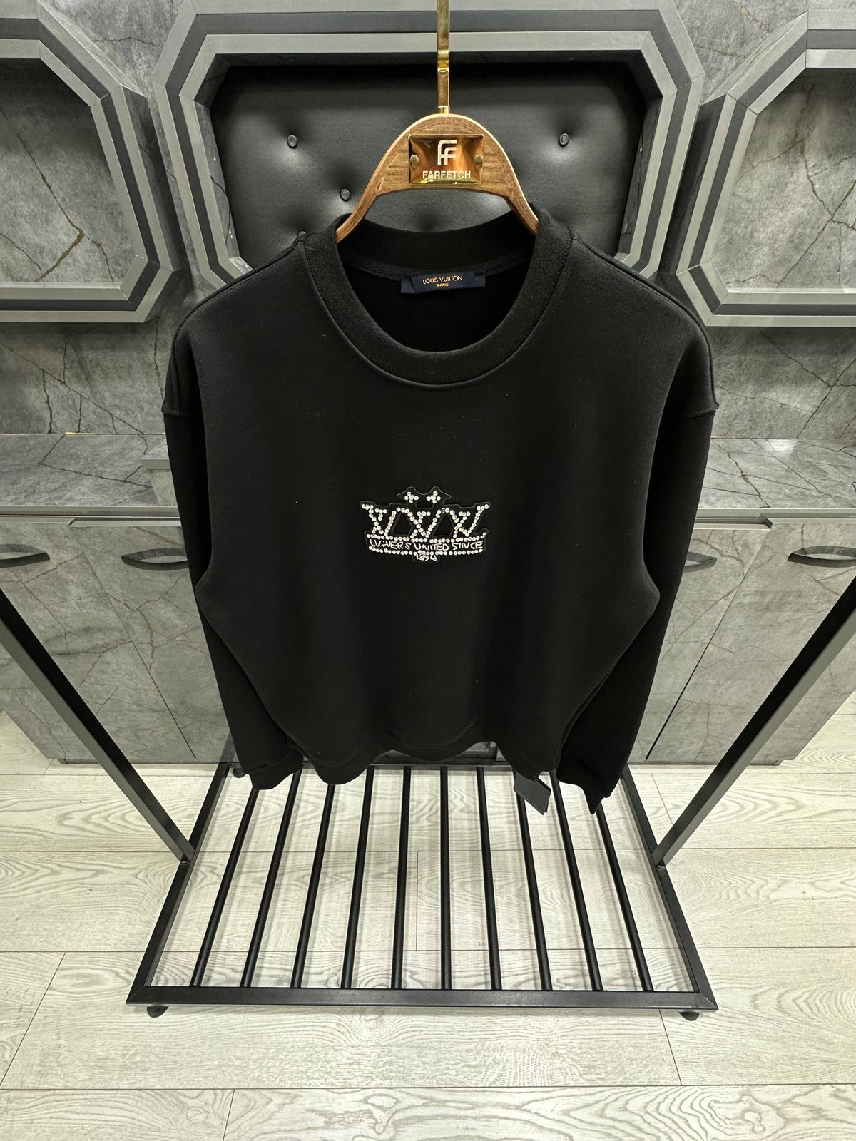 Luis Vuitton- LV001