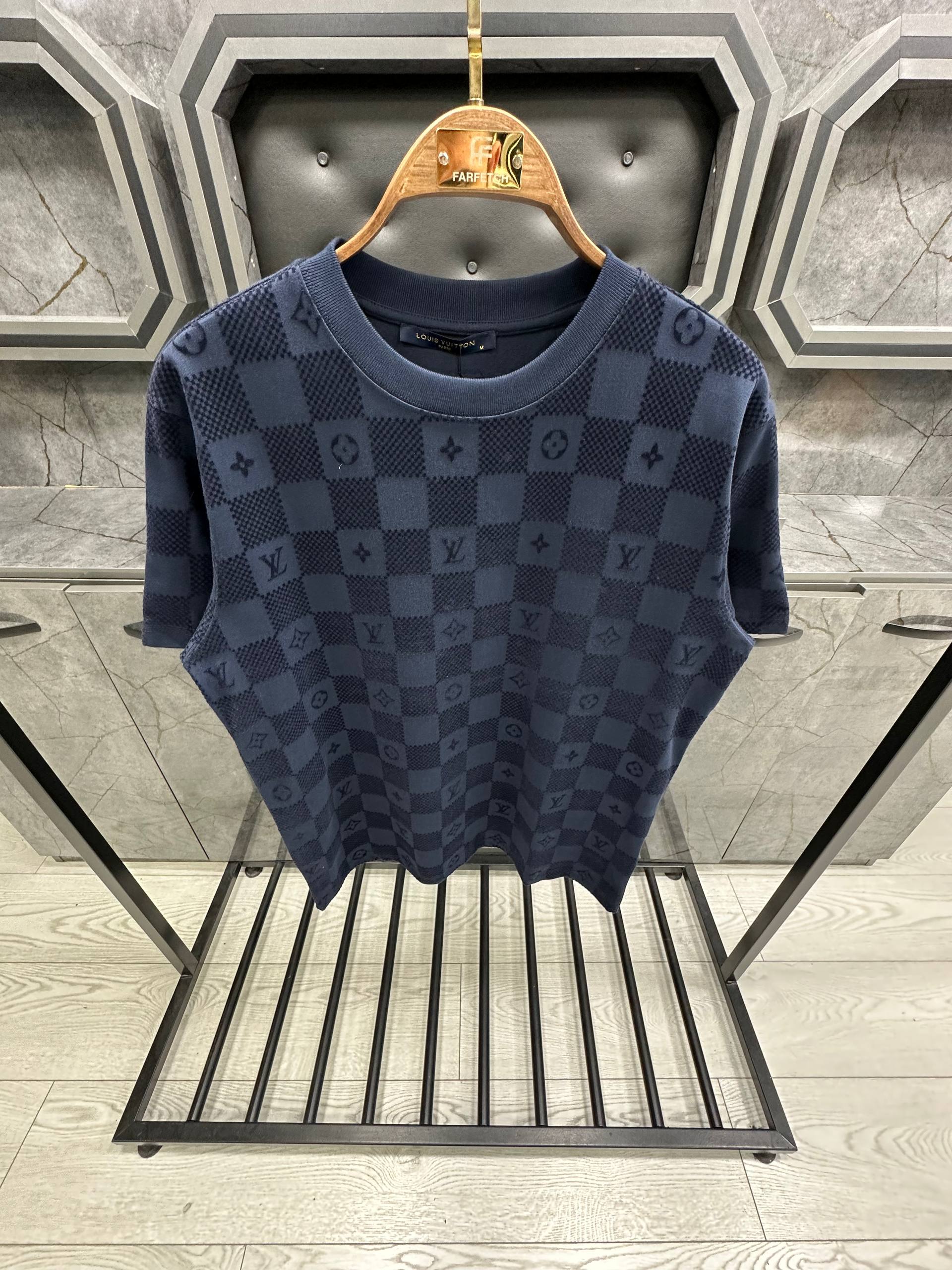 Louis Vuitton - LV071