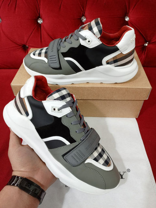 Burberry Vintage Check Sneakers Grey