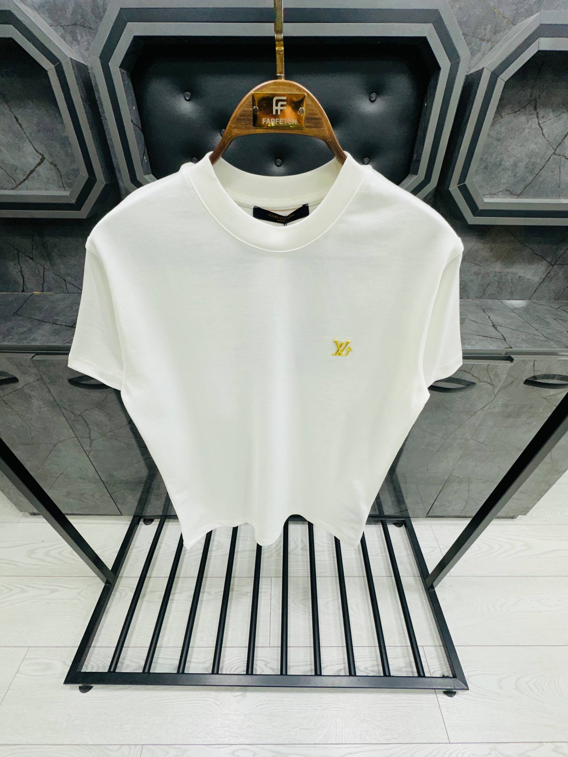 Louis Vuitton - LV066