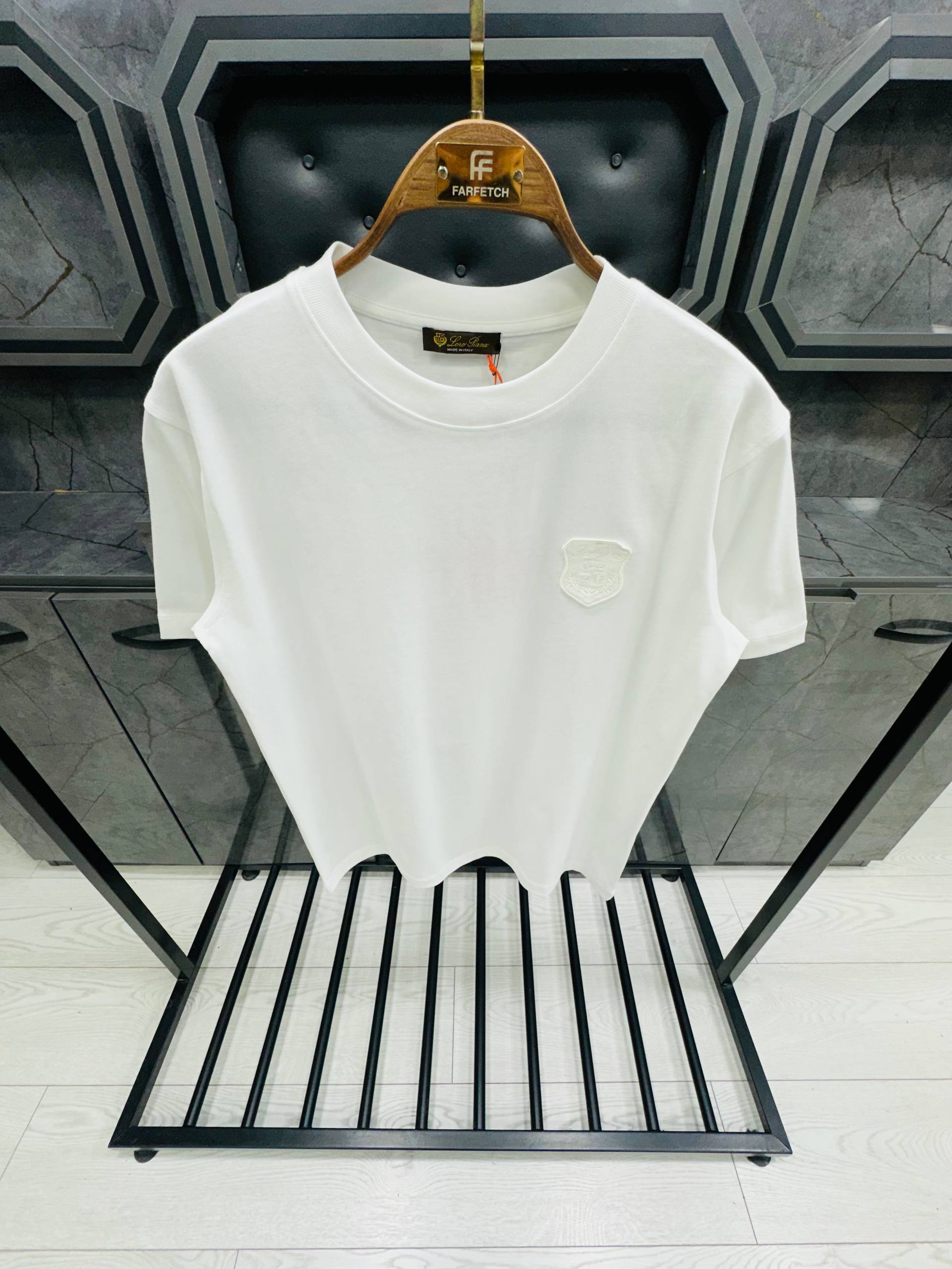 Loro Piana - LP017