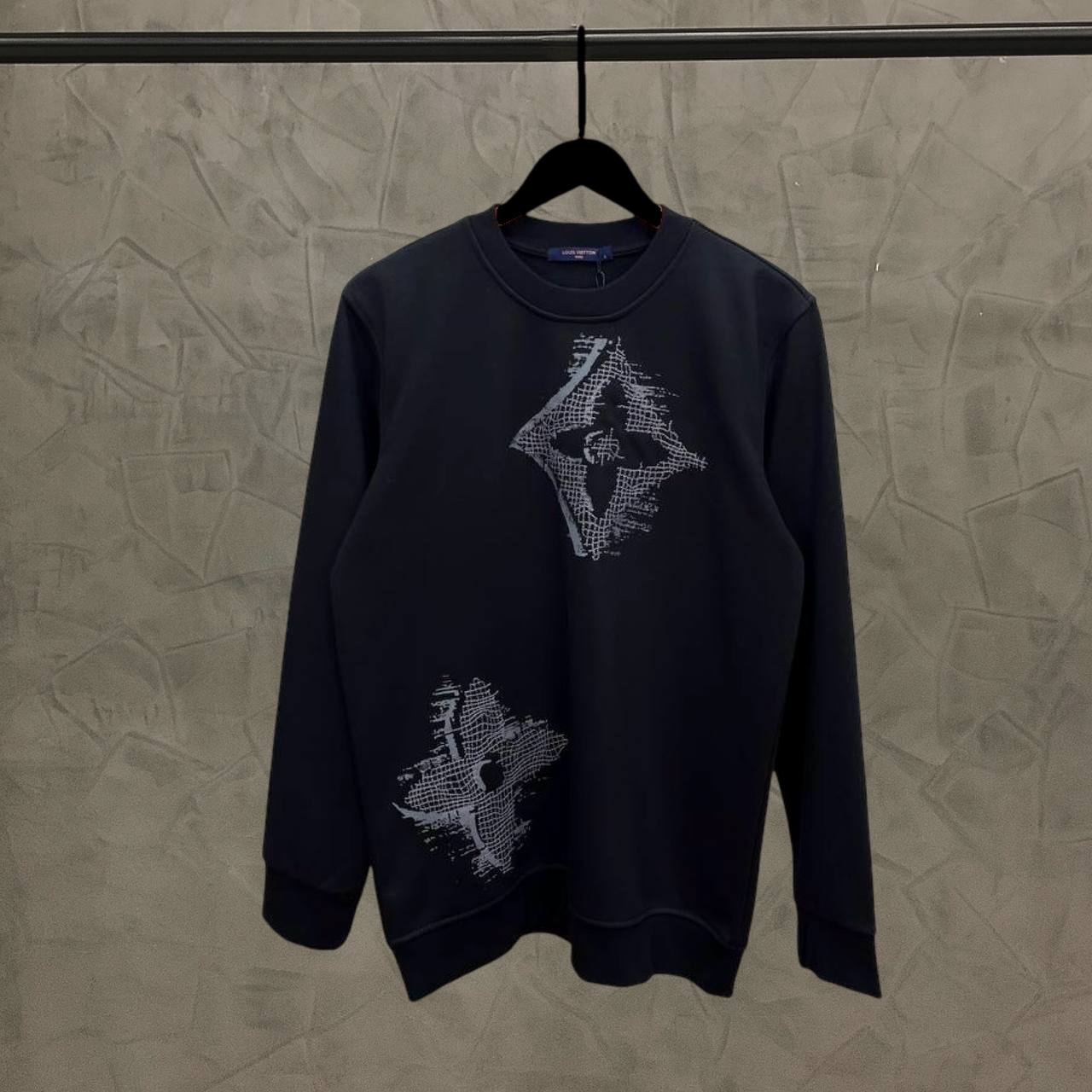 Hoodie Black Louis Vuitton - LV 1586