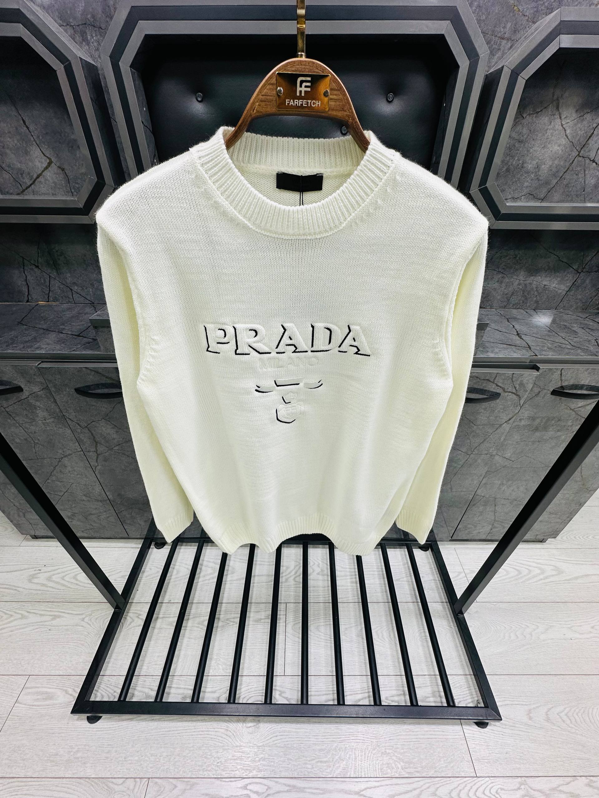 Prada - PR001