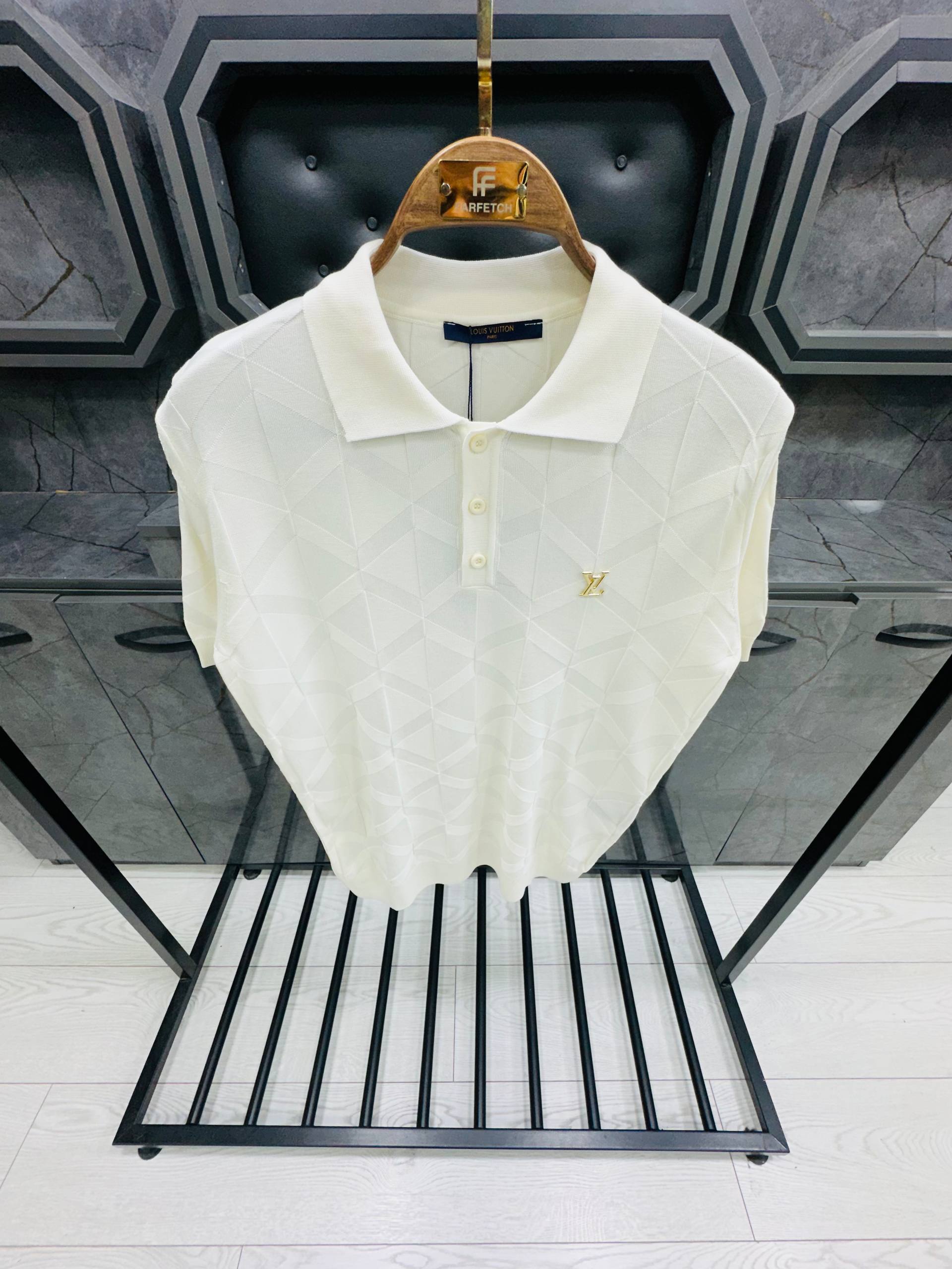 Louis Vuitton - LV068