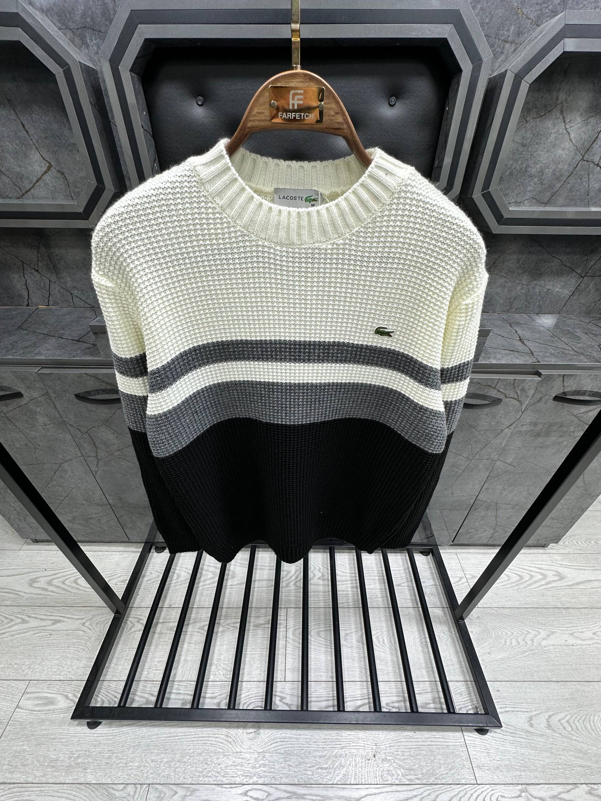 Lacoste- LS004