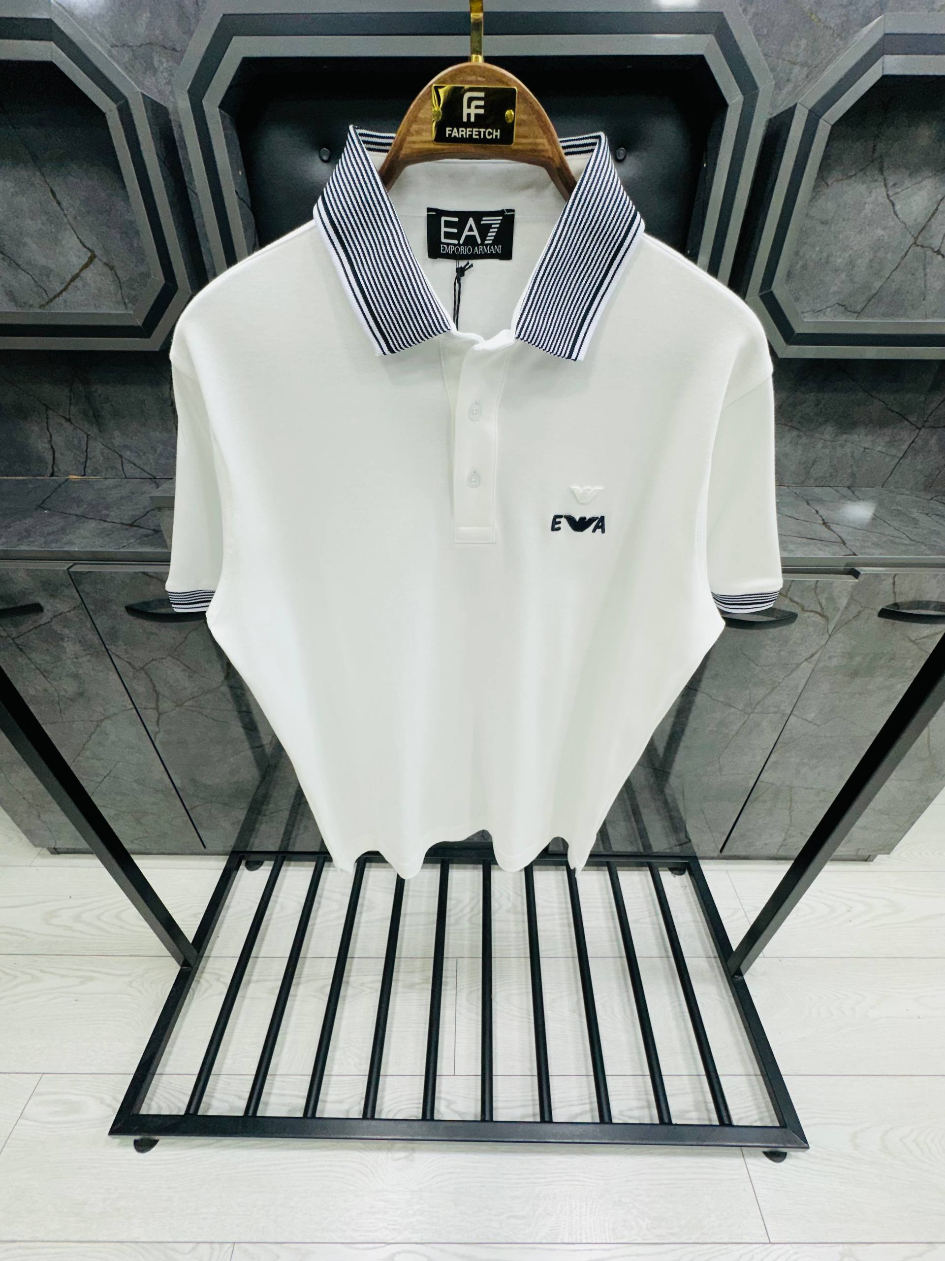 Emporio Armani - EA0016