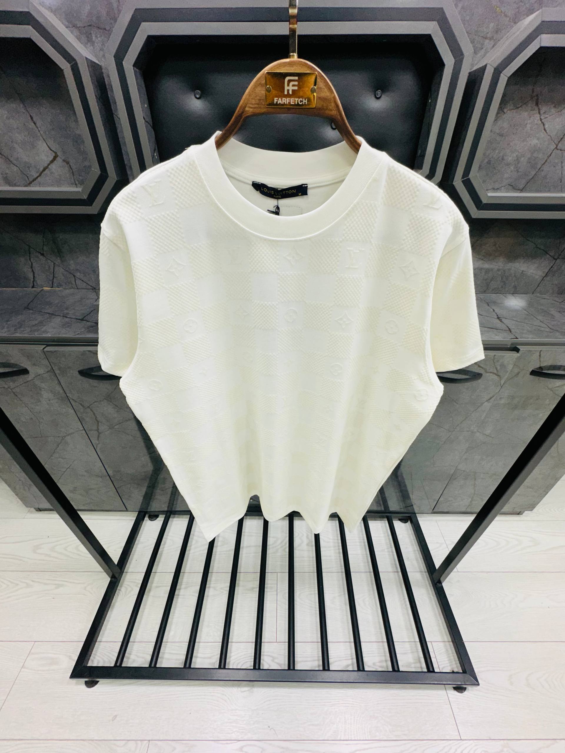 Louis Vuitton - LV070