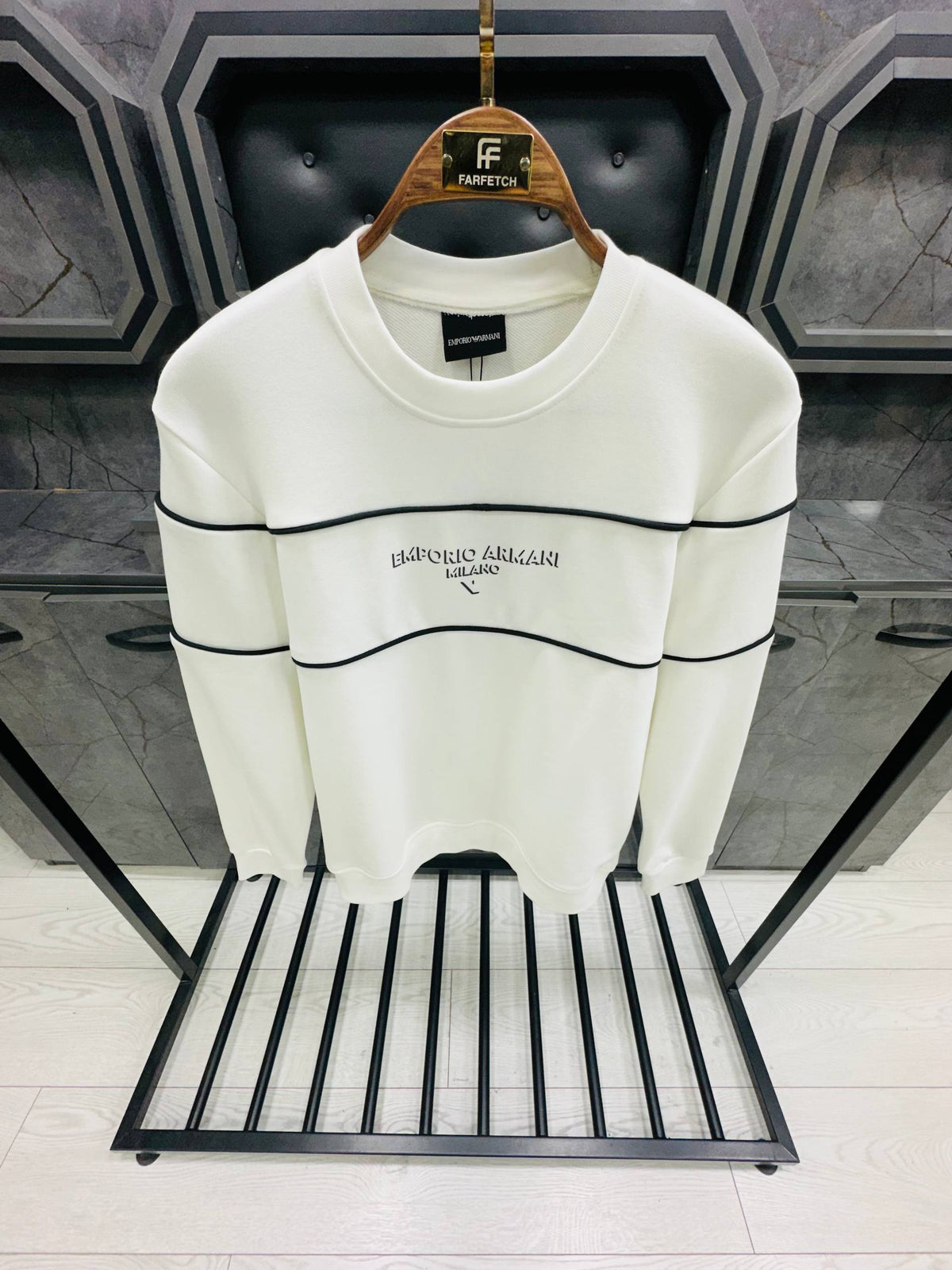 Emporio Armani - EA0124