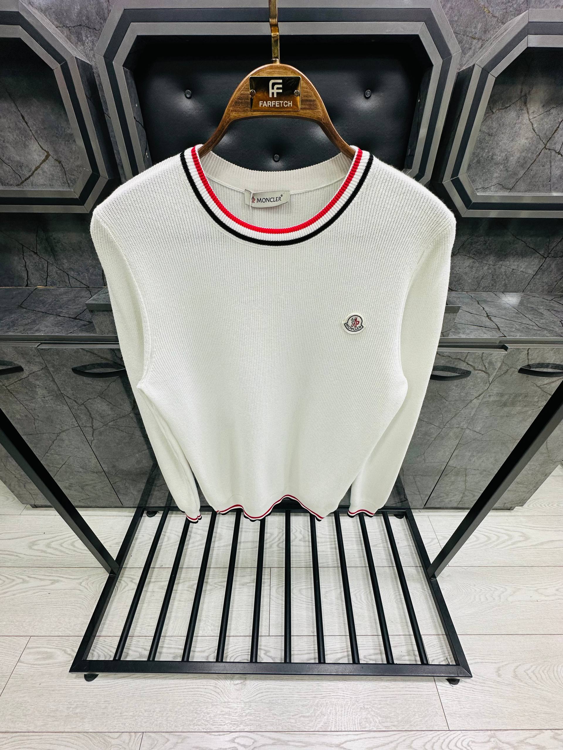 Moncler - MCR082