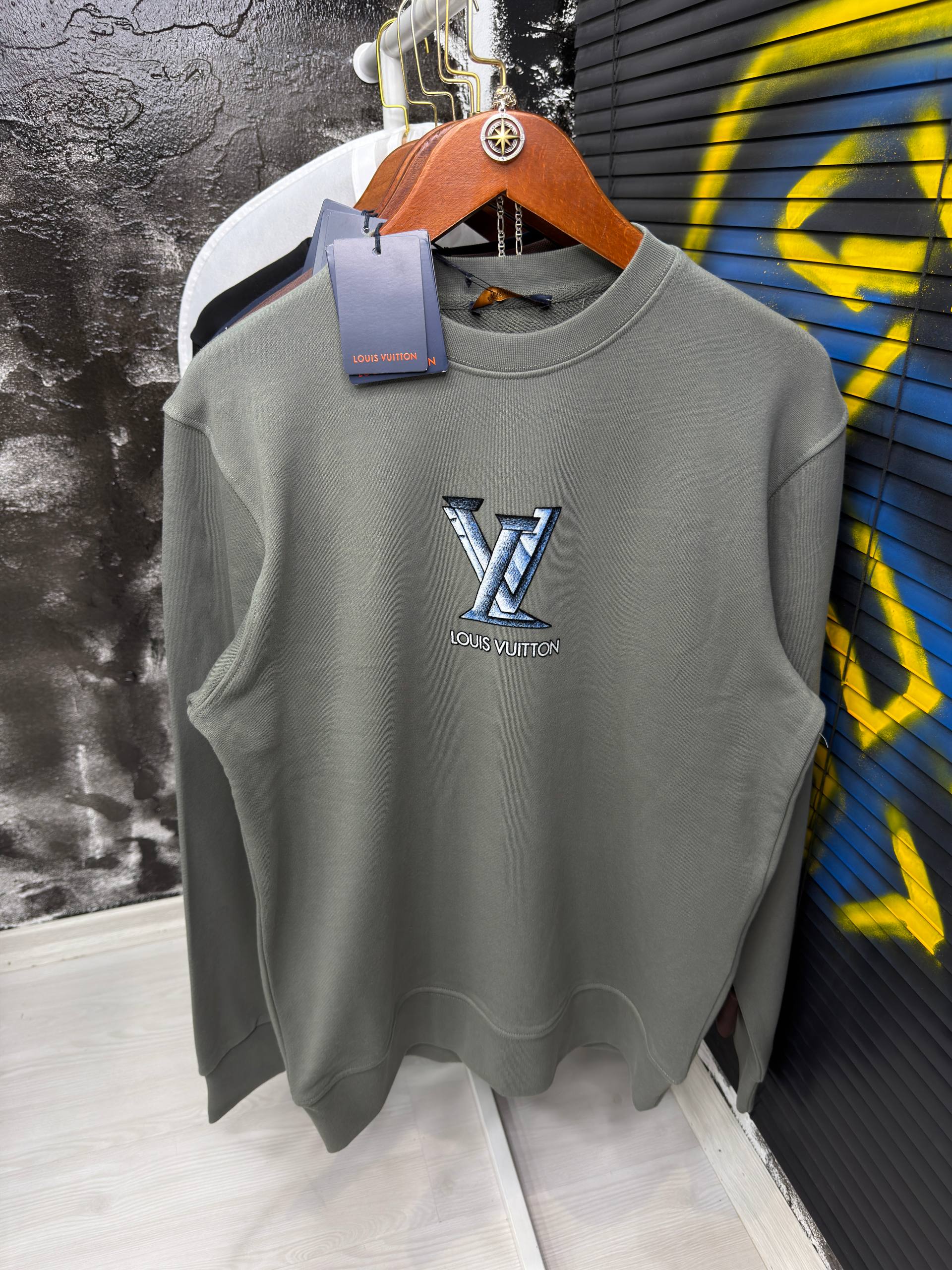 Hoodie Louis Vuitton - Lv 1686