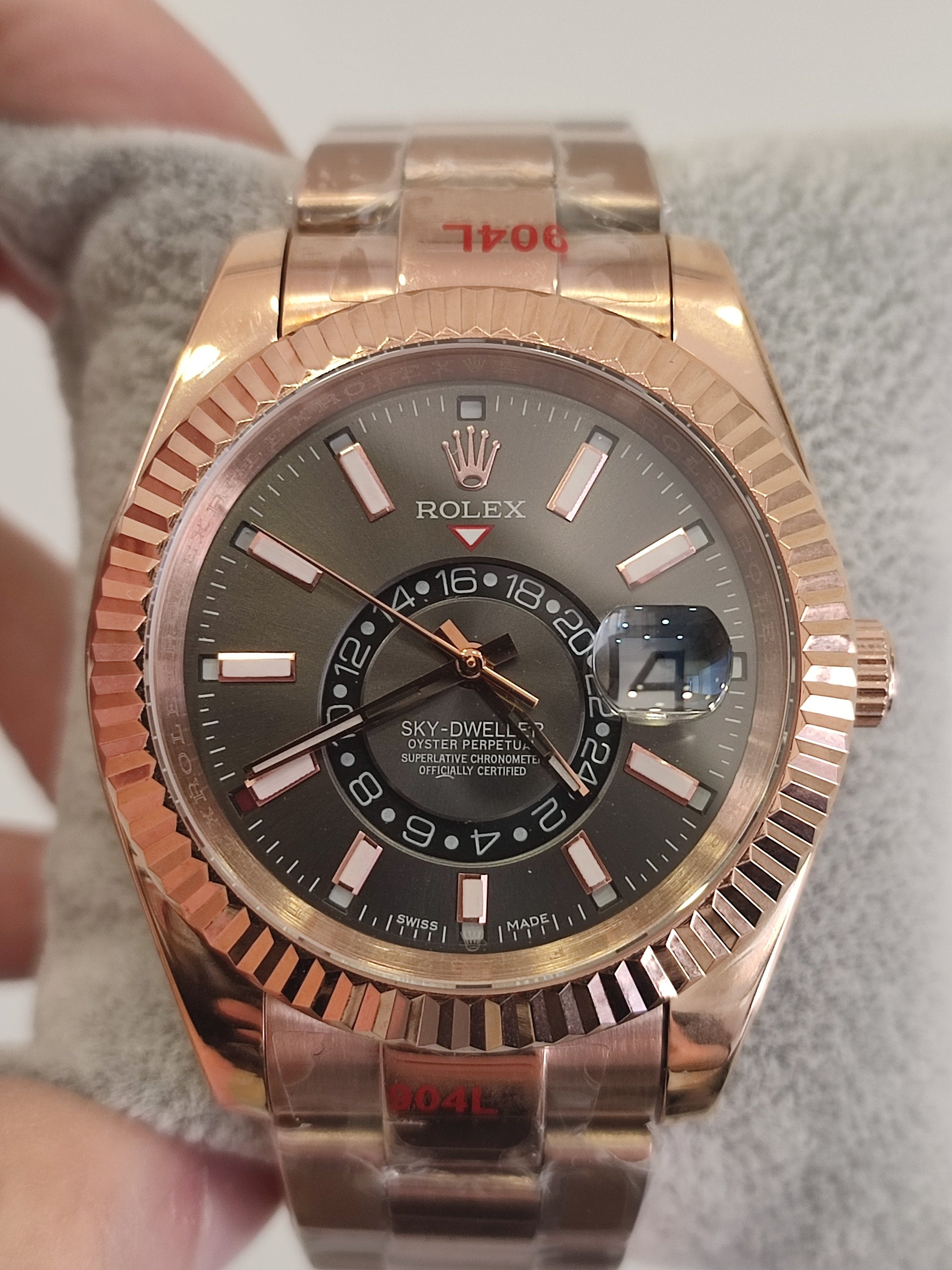 Skydweller Everose Slate Dial