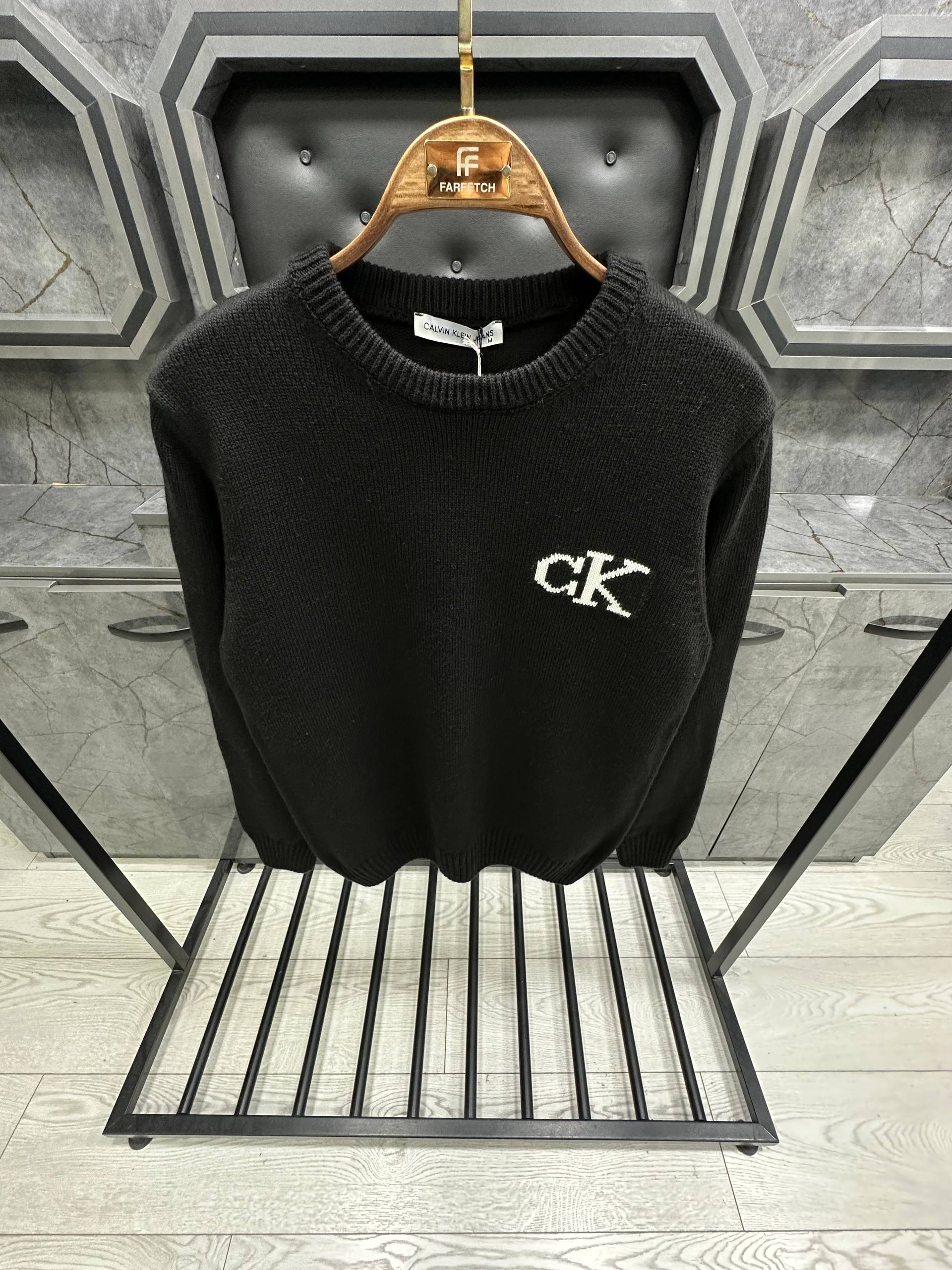 Calvin Klein - CK002