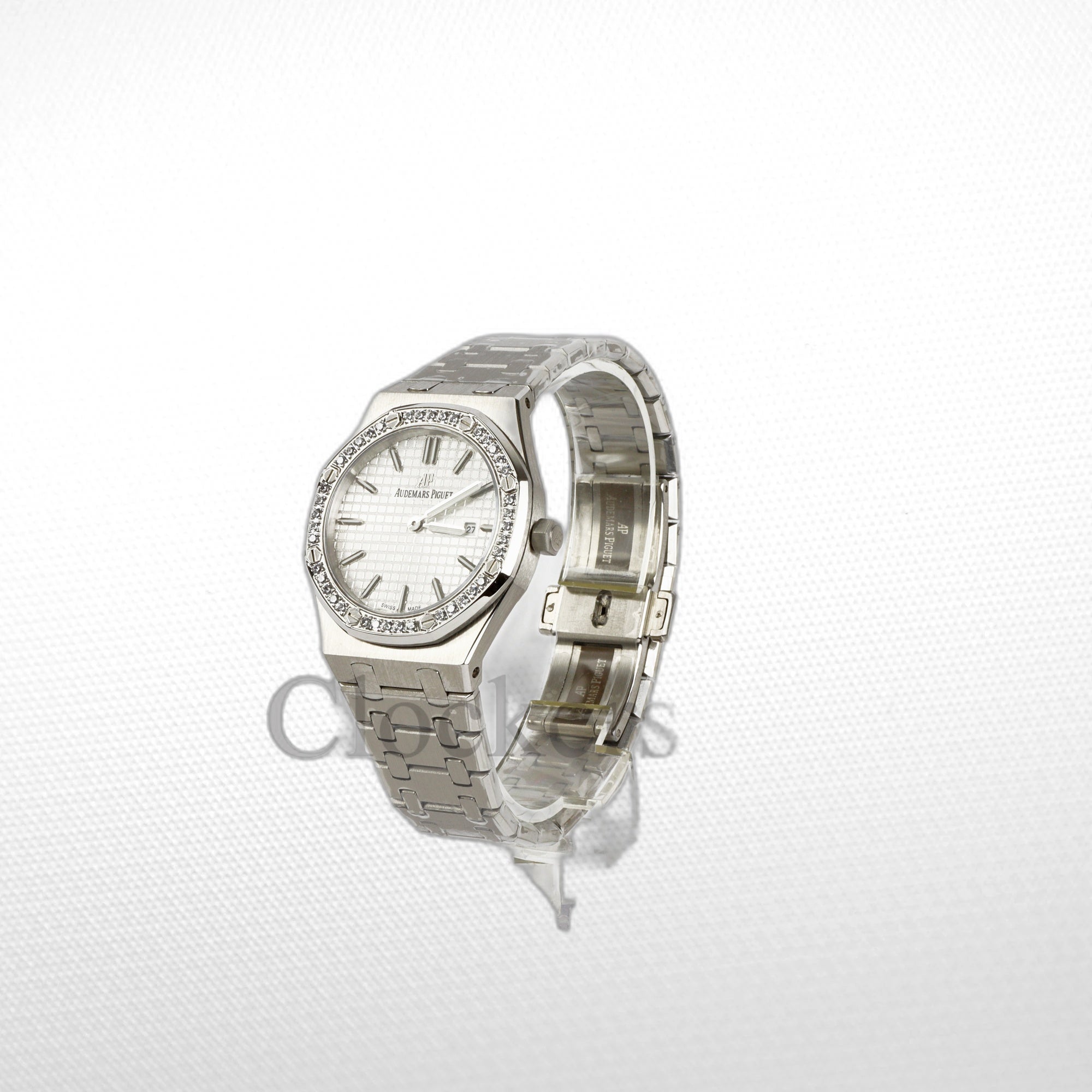 AUDEMARS PIGUET ROYAL OAK  MARKS LADIES' 33MM