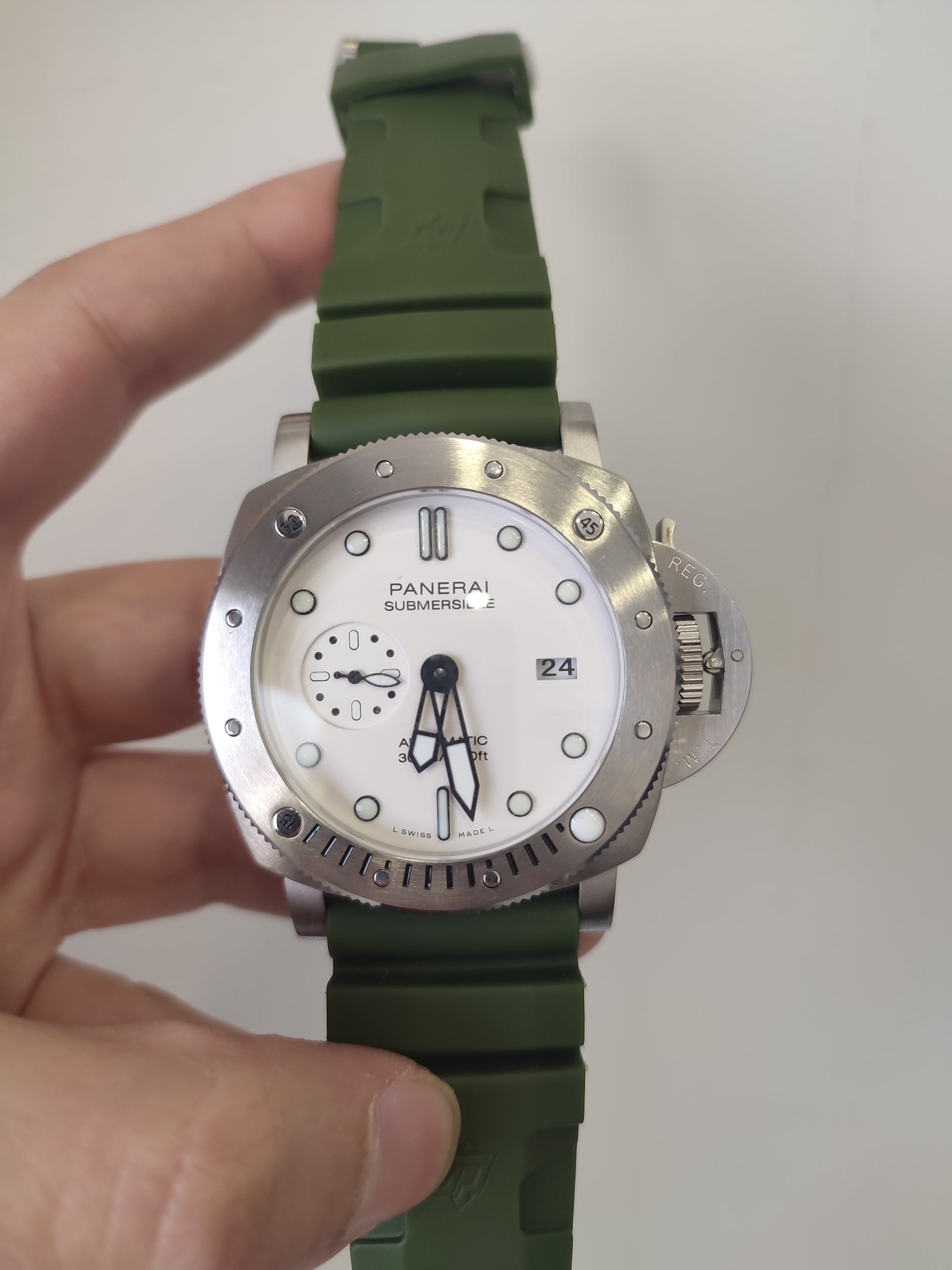Panerai Submersible QuarantaQuattro Bianco