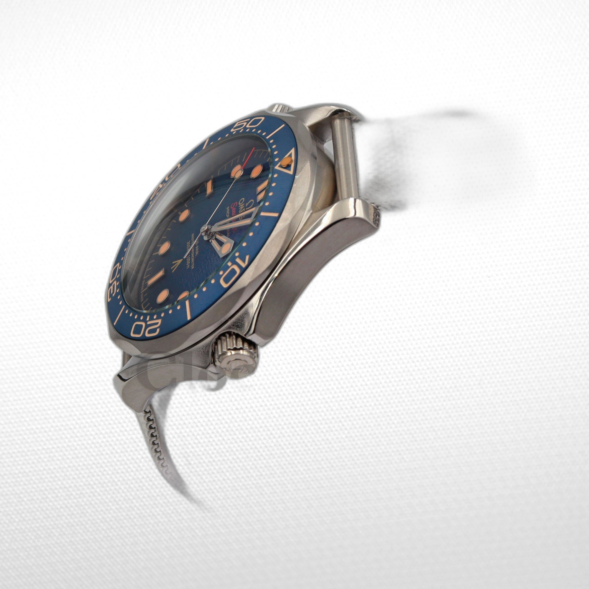 OMEGA SEAMASTER DIVER 300M 60 YEARS OF JAMES BOND