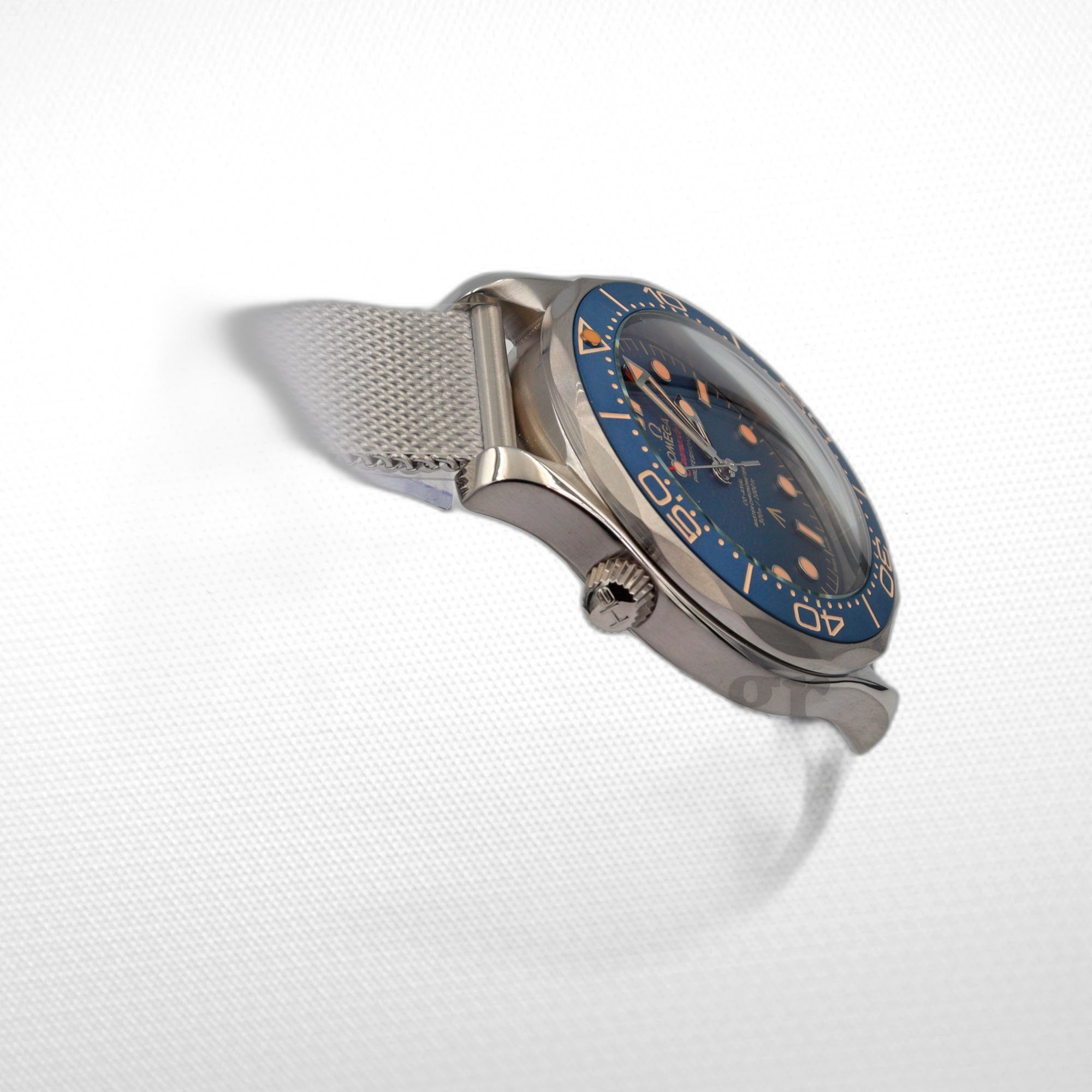 OMEGA SEAMASTER DIVER 300M 60 YEARS OF JAMES BOND