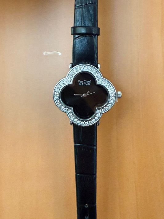 Van Cleef Alhambra Black Diamond
